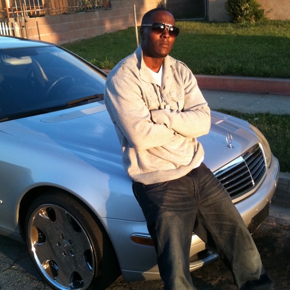 Meet your Posher, Roger - Picture 2 of 5